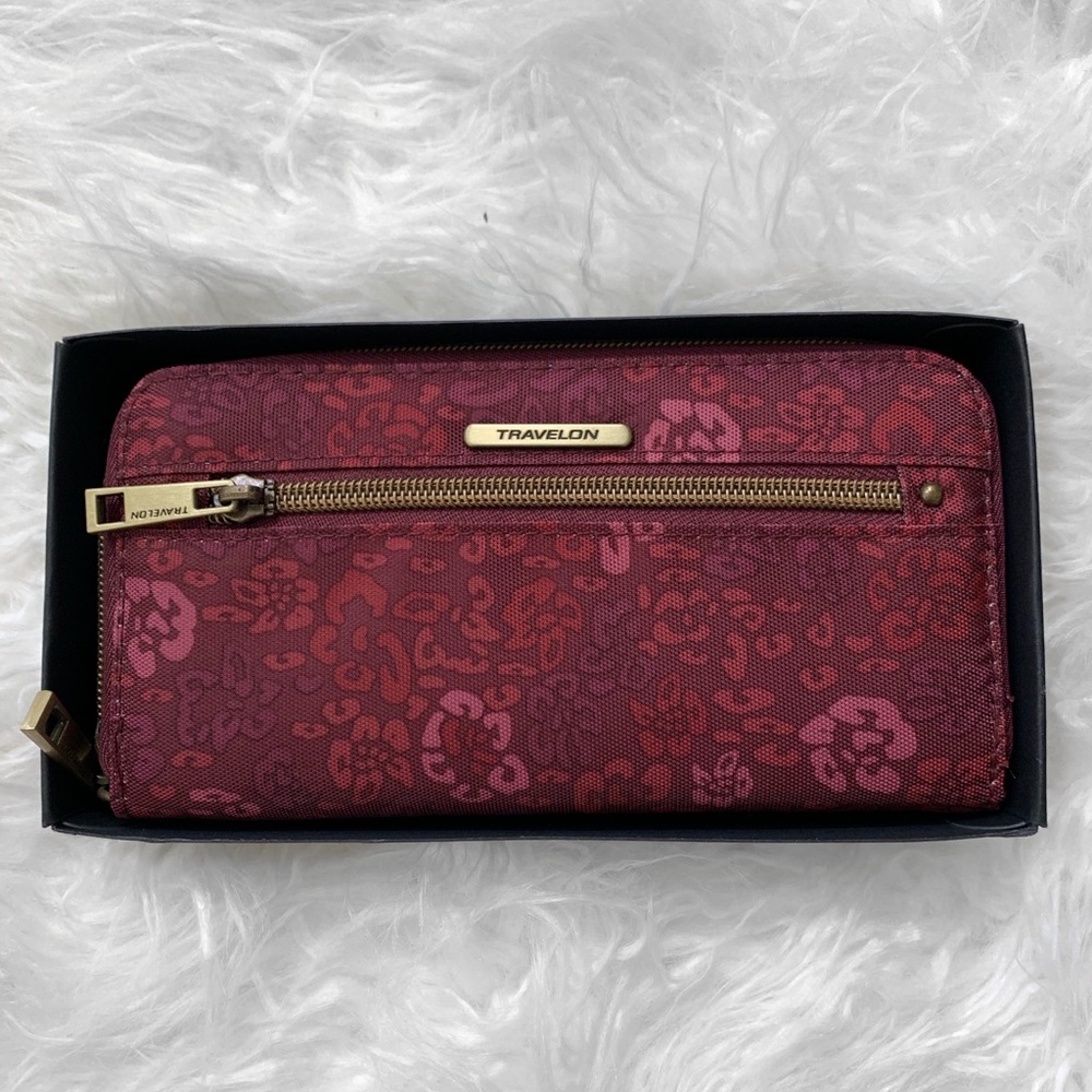 TRAVELON Anti- Theft Wallet